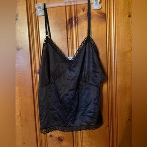 Size Small Vintage Women’s Lady Wanhattan vintage slip top